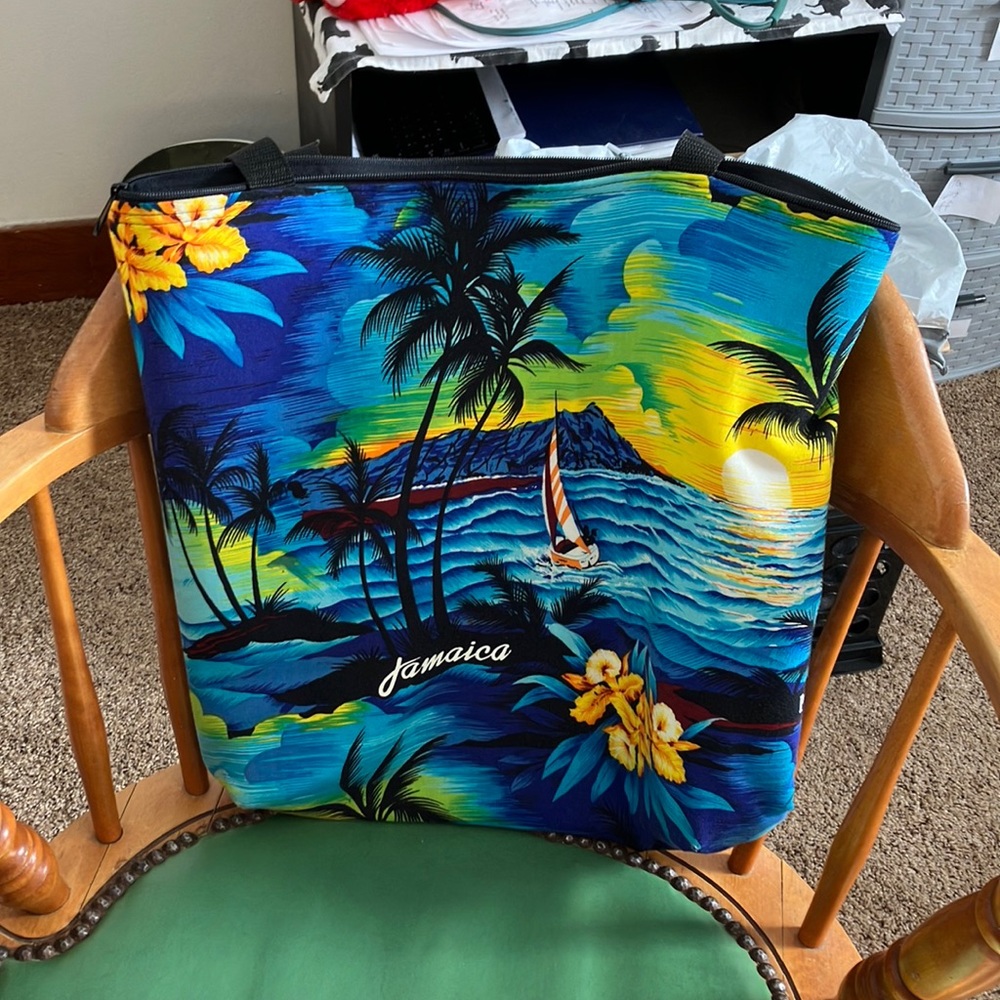 Island tote